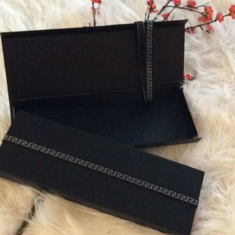 💞VERSACE💞two nice gift boxes - Picture 7 of 8